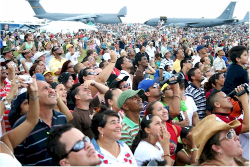 37520-hi-crowd-500x300