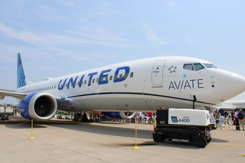 United Boeing 737 MAX